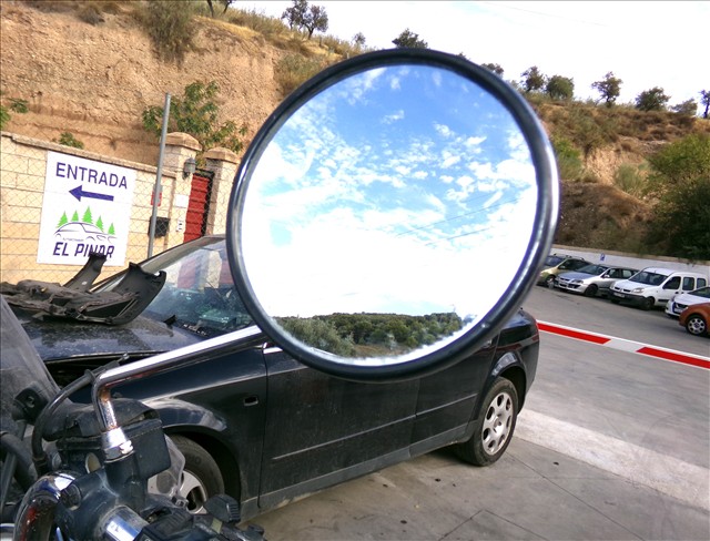 Retrovisor Derecho