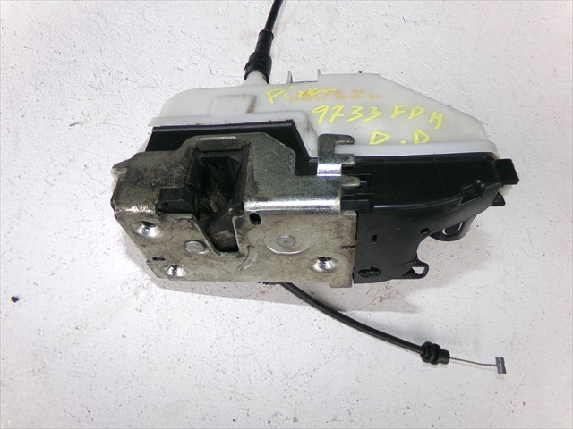 Cerradura Delantero Derecha