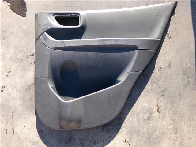 Guarnecido Trasero Derecho