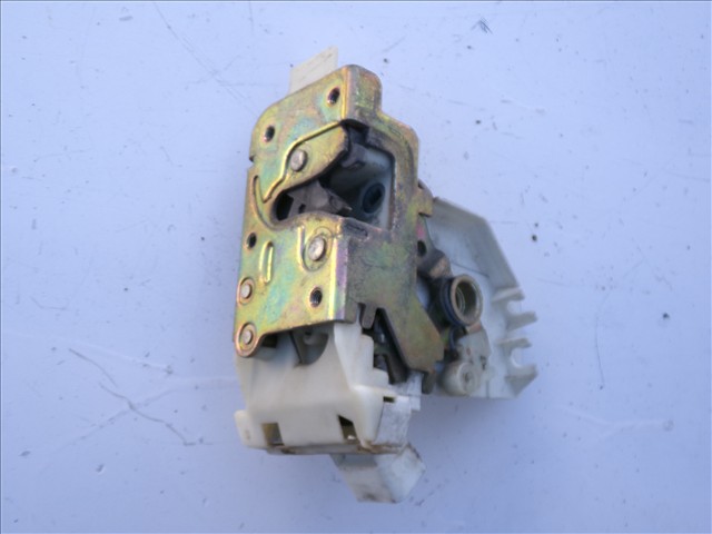Cerradura Delantero Izquierda
