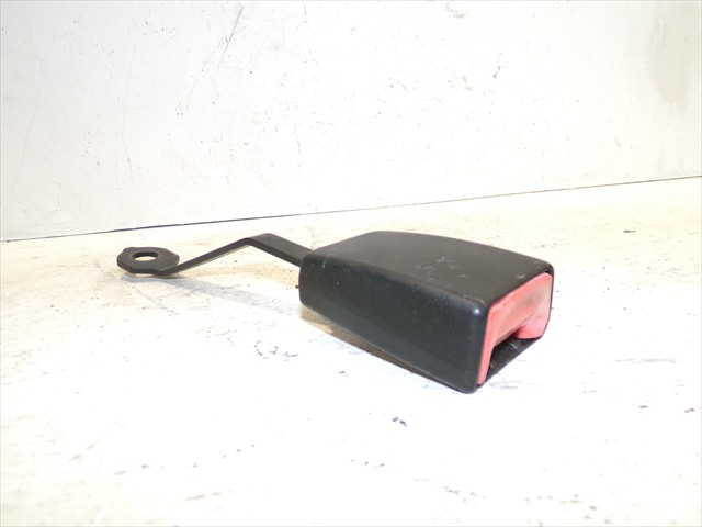 Enganche Cinturon Delantero Izquierdo