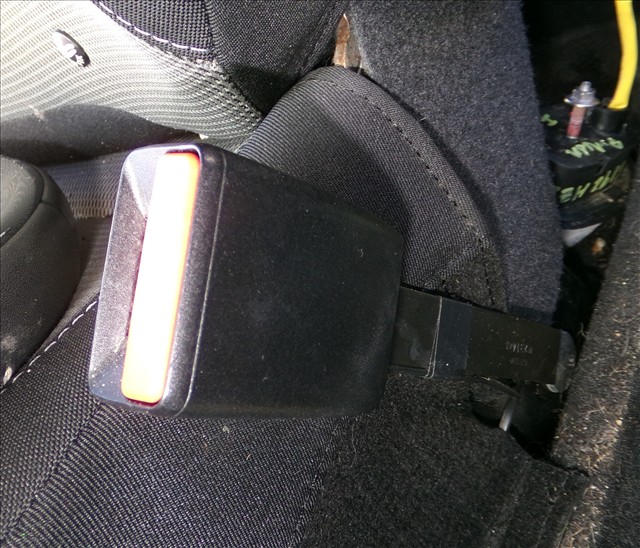 Enganche Cinturon Delantero Derecho