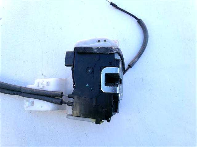 Cerradura Delantero Derecha