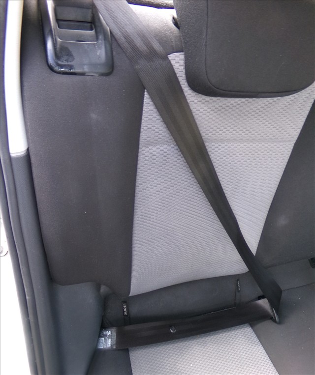 Cinturon Trasero Derecho