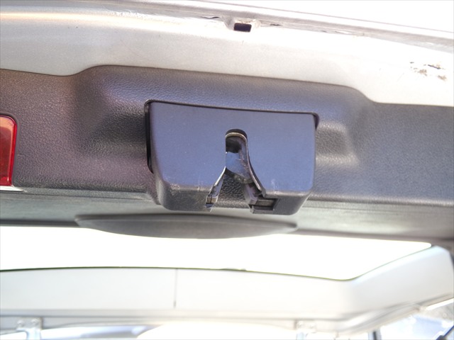 Cerradura Porton Maletero