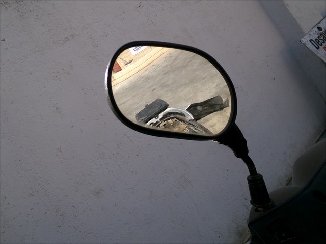 Retrovisor Izquierdo