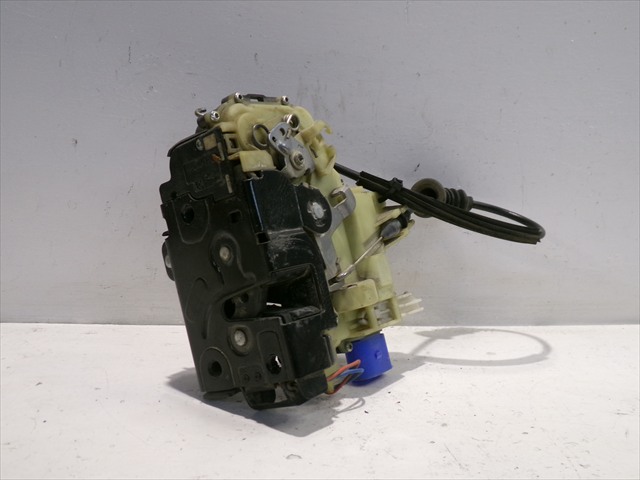 Cerradura Delantero Izquierda