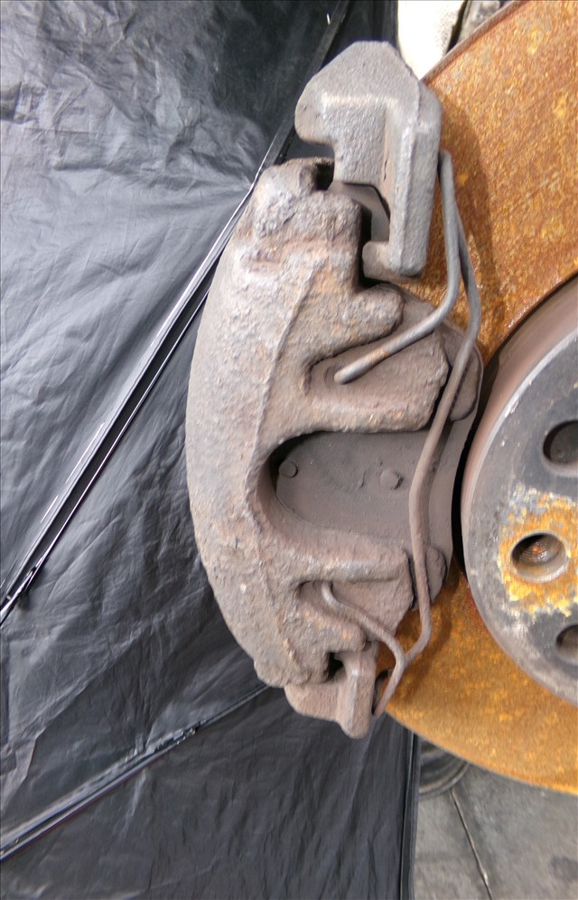 Pinza de Freno Delantera Izquierda