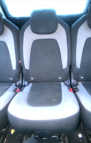 Asiento Trasero Central