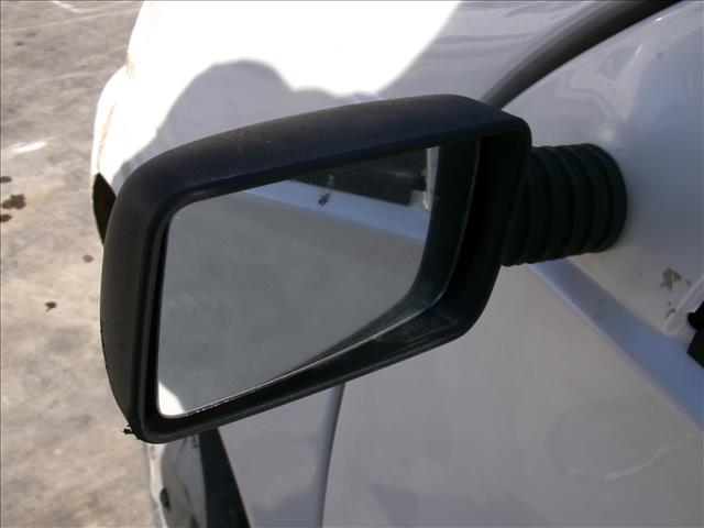 Retrovisor Manual Izquierdo