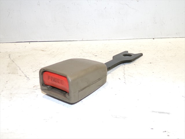 Enganche Cinturon Delantero Derecho