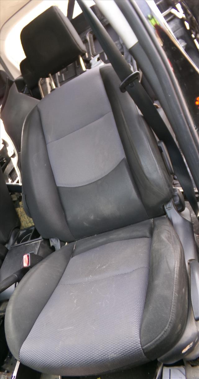 Asiento Delantero Izquierdo