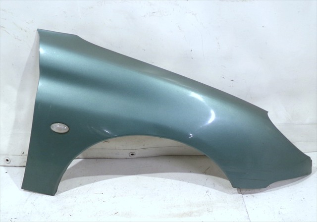 Aleta Delantera Derecha