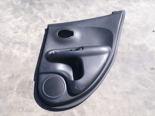 Guarnecido Trasero Derecho