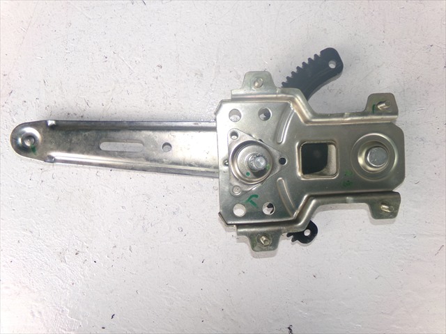 Elevalunas Manual Trasero Izquierdo