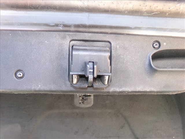 Cerradura Porton Maletero