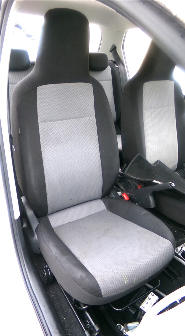 Asiento Delantero Derecho