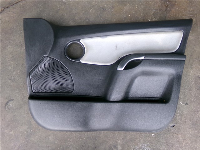 Guarnecido Delantero Derecho