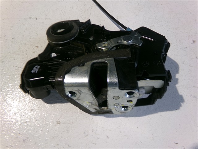 Cerradura Delantero Izquierda