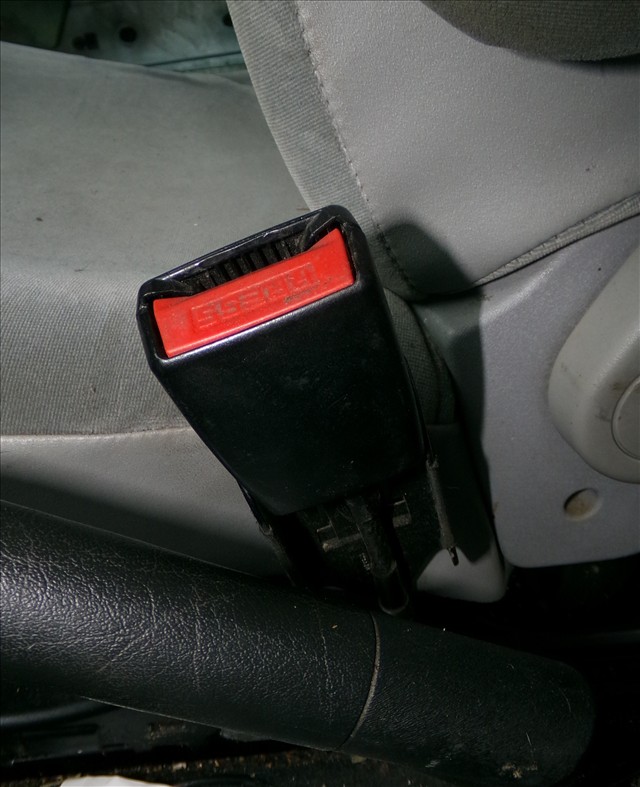 Enganche Cinturon Delantero Derecho