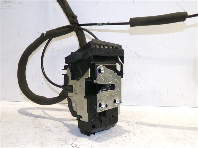 Cerradura Delantero Derecha