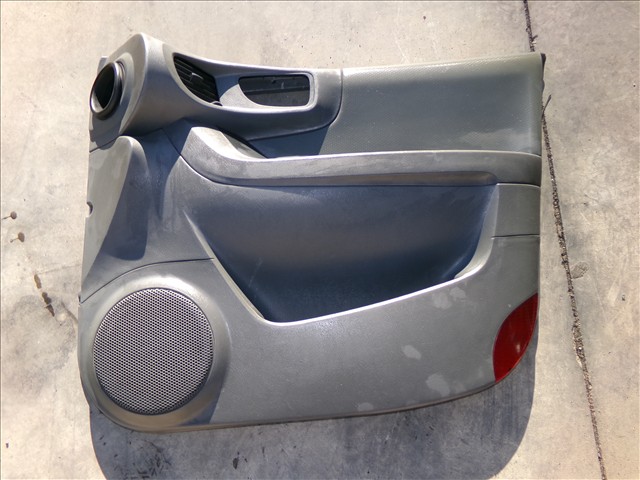 Guarnecido Delantero Derecho