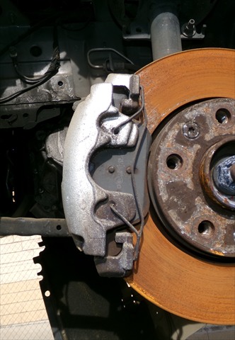 Pinza de Freno Delantera Izquierda