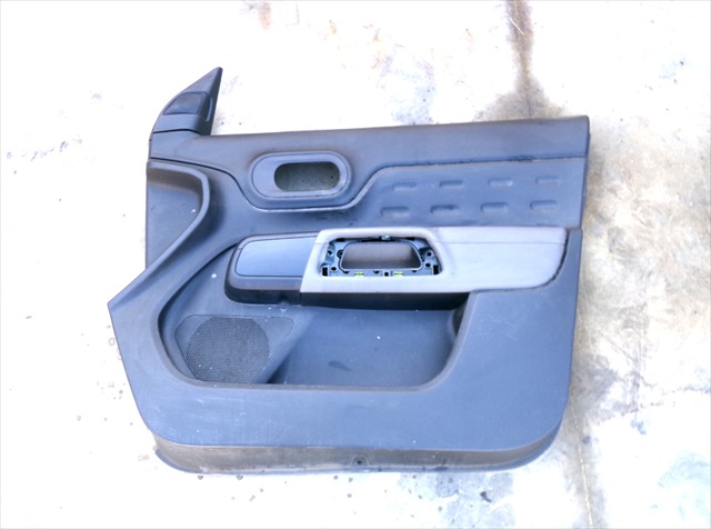 Guarnecido Delantero Derecho