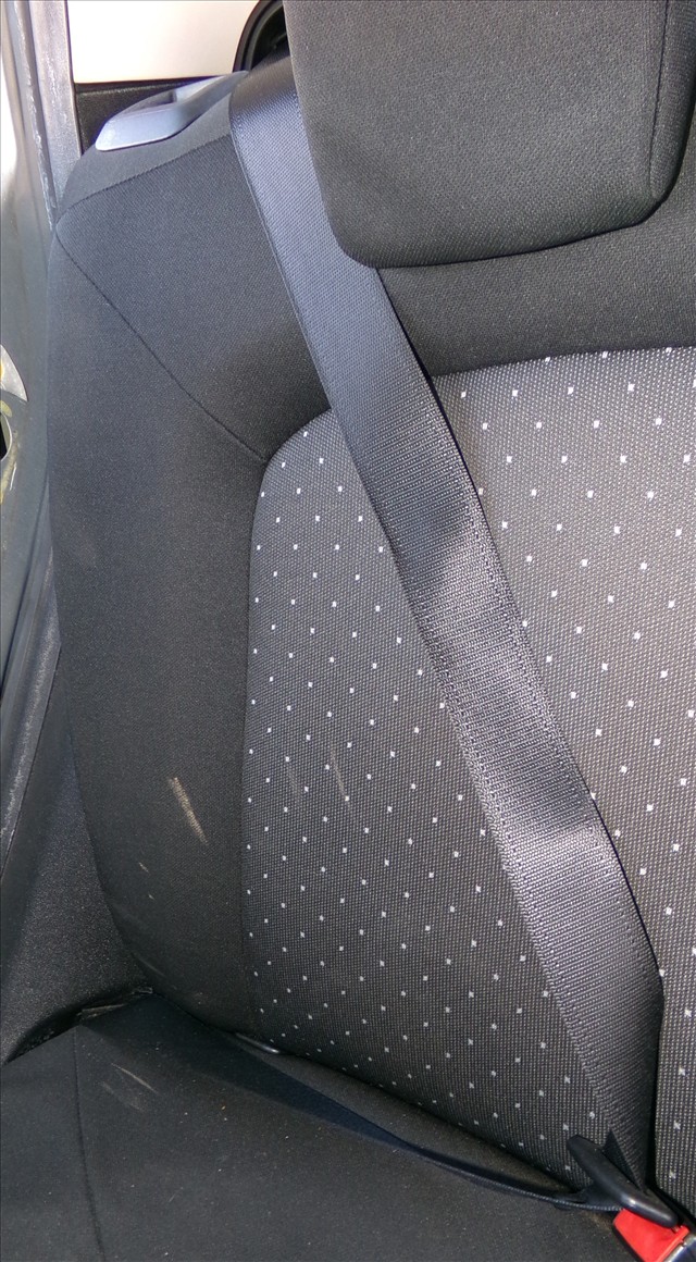 Cinturon Trasero Derecho