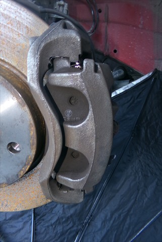 Pinza de Freno Delantera Izquierda