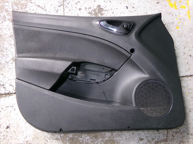 Guarnecido Delantero Izquierdo