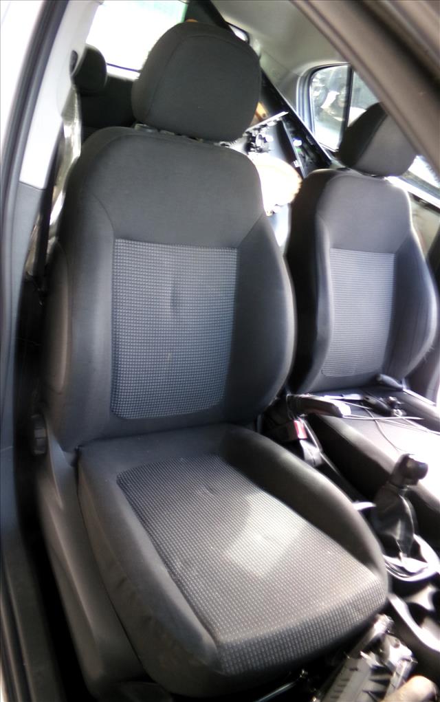 Asiento Delantero Derecho