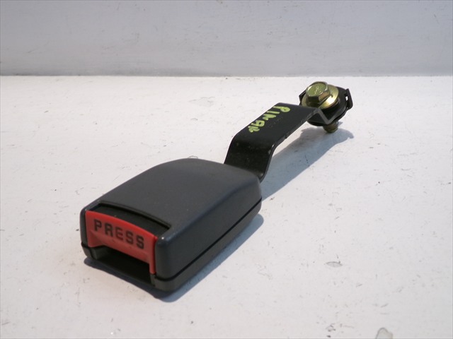 Enganche Cinturon Delantero Derecho