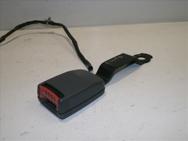 Enganche Cinturon Delantero Izquierdo