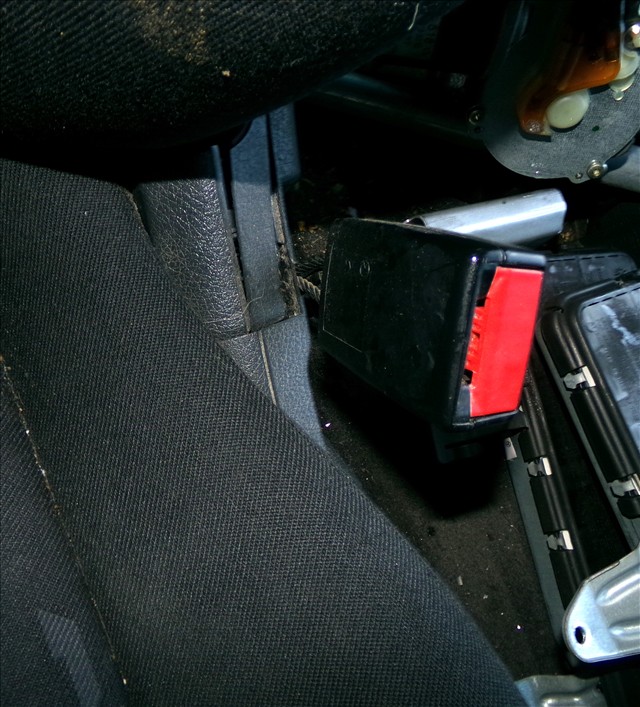 Enganche Cinturon Delantero Derecho