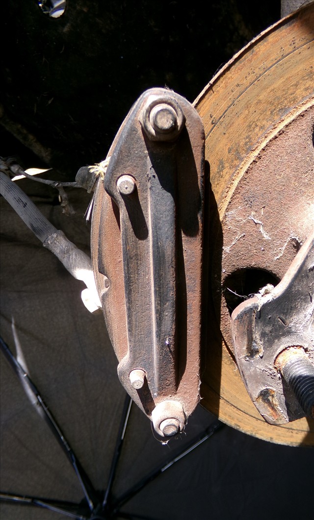 Pinza de Freno Delantera Izquierda