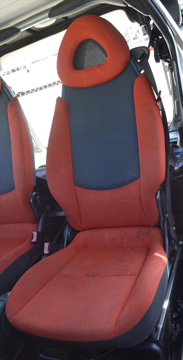 Asiento Delantero Izquierdo